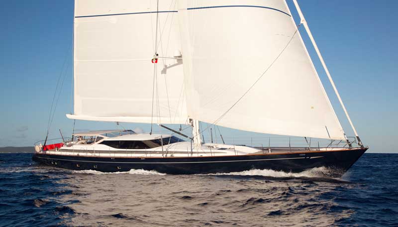 Amura,AmuraWorld,AmuraYachts,, <em>Thandeka</em> es un velero de 37 m con espacio para 8 invitados.