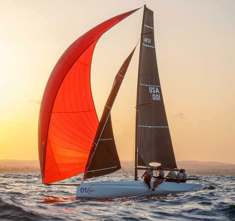 Amura,AmuraWorld,AmuraYachts, El ClubSwan 28 tiene un caso de 8.50 m de longitud (10.7 m incluido el bauprés).