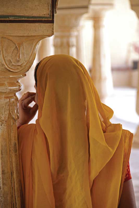 Jaipur is both glamorous and spiritual center in Inida.
