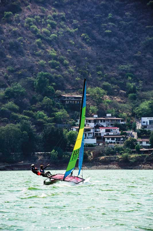 The venues were the Nautical Club San Gaspar del Lago and the Club Náutico Avandaro, in Valle de Bravo, Mexico.
