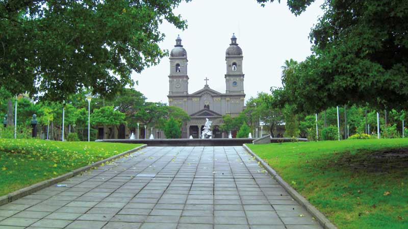 Amura,The name of this place refers to 33 independence fighters from the 19th century. 
