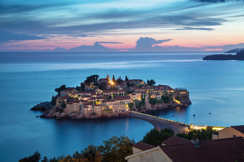 Amura,Amura World,Amura Yachts,Mar Adriático ,Balcanes, Centro turístico Sveti Stefan, Montenegro.